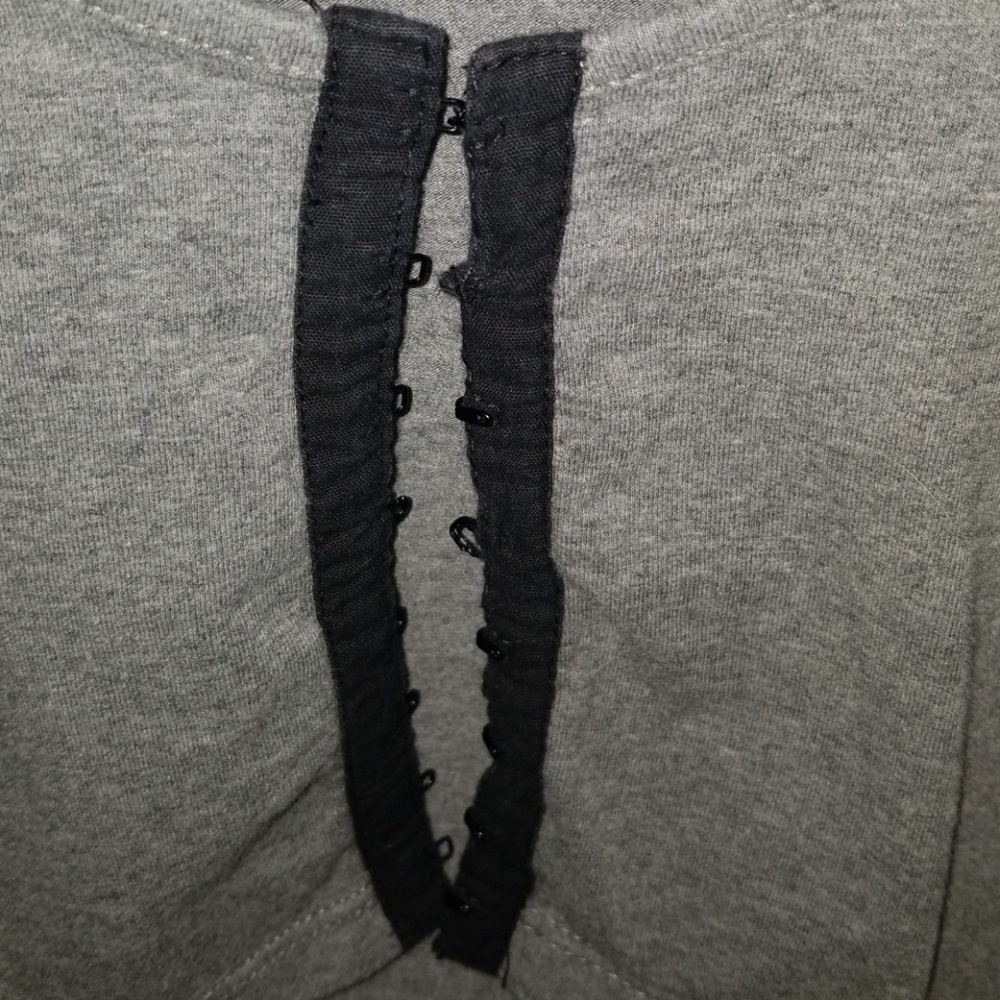 Crop top - Picture 3 of 4